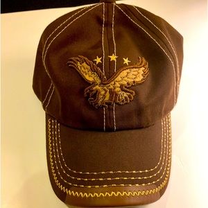 Men’s fashion ball cap. Brown